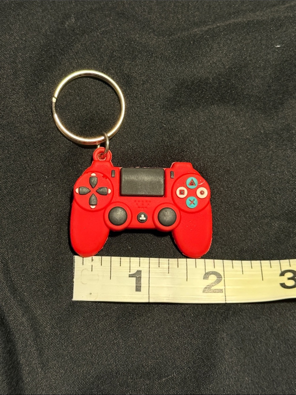 Red Gaming Controller Keychain - Picture 4 of 4
